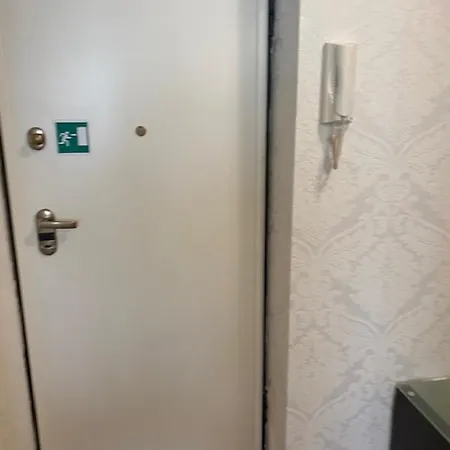 Iva Split