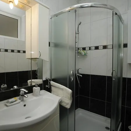 Iva Apartman